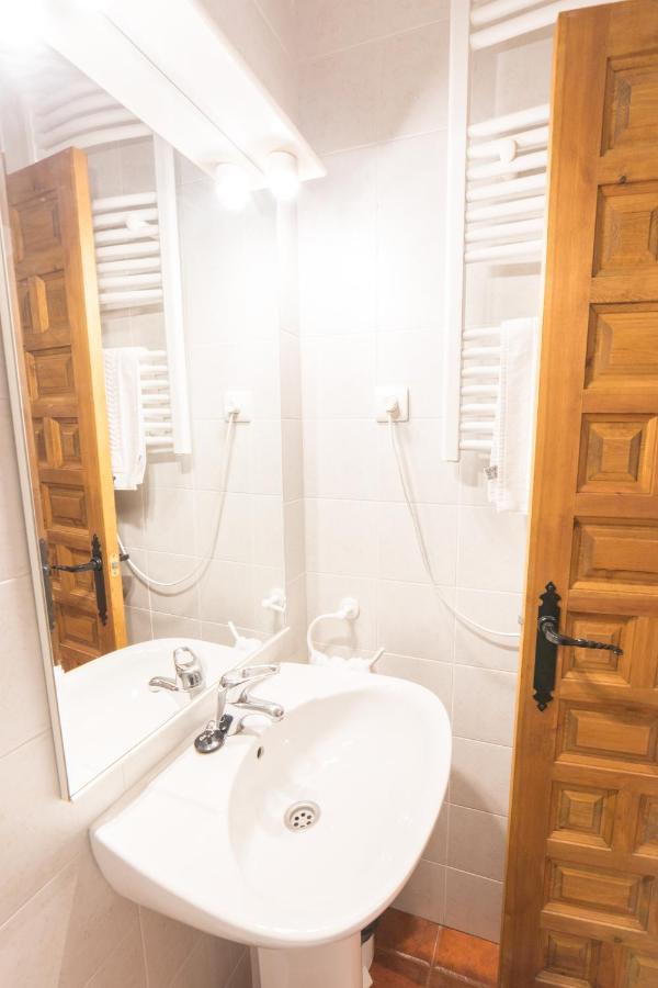 Apartamentos Rurales El Colvillo ตริโย ภายนอก รูปภาพ
