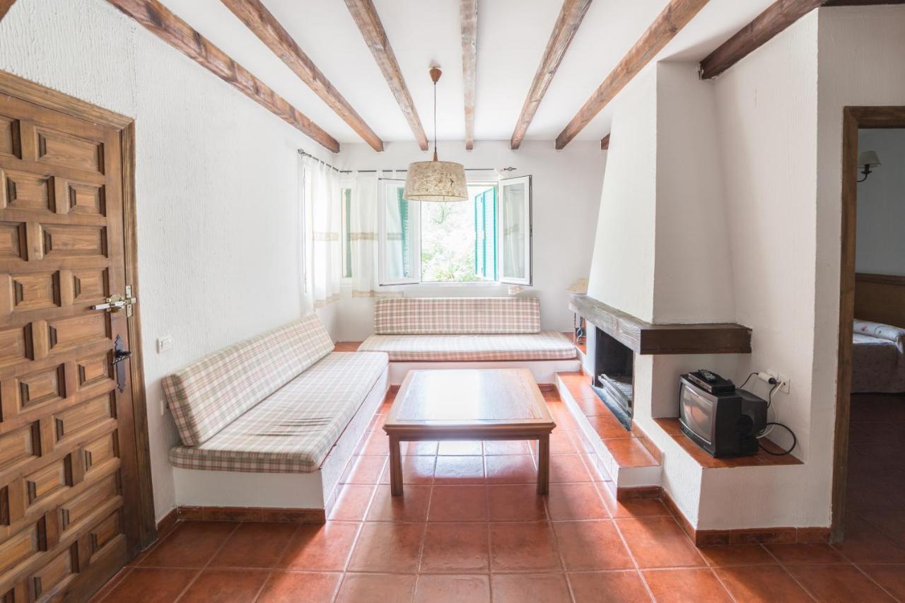 Apartamentos Rurales El Colvillo ตริโย ภายนอก รูปภาพ